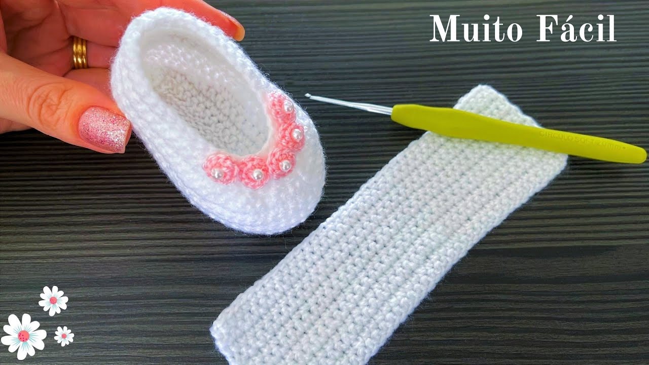 CROCHET BABY SNEAKER