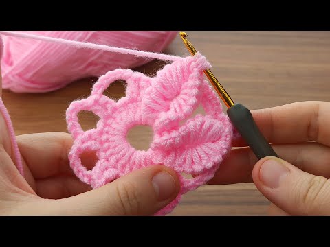 ⚡💯 Wonderfullll ⚡💯 you will love it! I made a very easy crochet flower for you #crochet #knitting