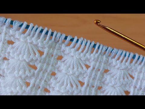 Admire the knitting made with Tunisian crochet