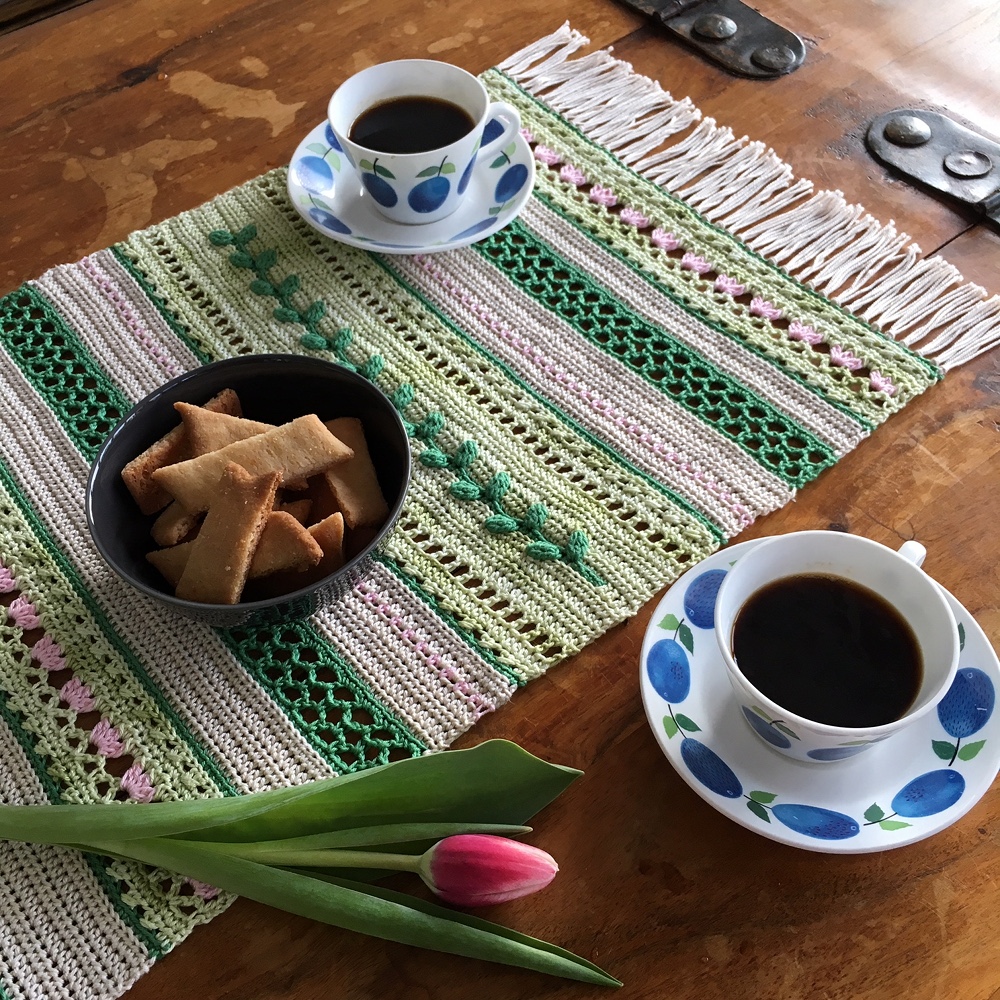 Feeling of Spring Crochet table runner