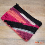 Tipsy Granny Zipper Pouch – Free Crochet Pattern on Moogly