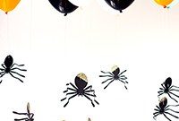 DIY Hanging Spider Balloons: Halloween Decoration Tutorial