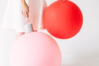 How to Make Giant Ornament Balloons for Party and Holiday Decor