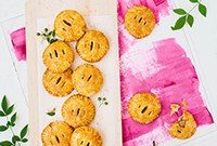 Vanilla Cardamom Pear Hand Pies — Homemade Mini Dessert Pies