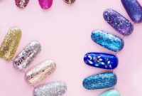 How to Remove Glitter Nail Polish: 6 Effective Methods + Top Picks