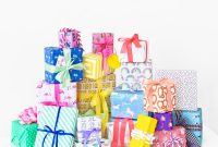 6 Stylish Birthday Gift Wrap Pairings to Impress Guests