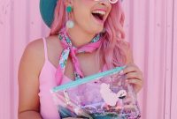 What’s In My Clutch: Hot Pink Pineapple Accessories