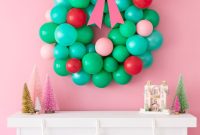 Christmas Balloon Wreath Tutorial: Step-by-Step DIY Guide
