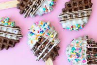 Chocolate Cookie Waffle Pops Recipe for Kids and Parties