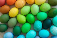 Dye Easter Eggs with Food Coloring: Simple Step-by-Step Guide
