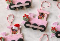DIY Popsicle Stick Train Ornament: Step-by-Step Holiday Craft Tutorial