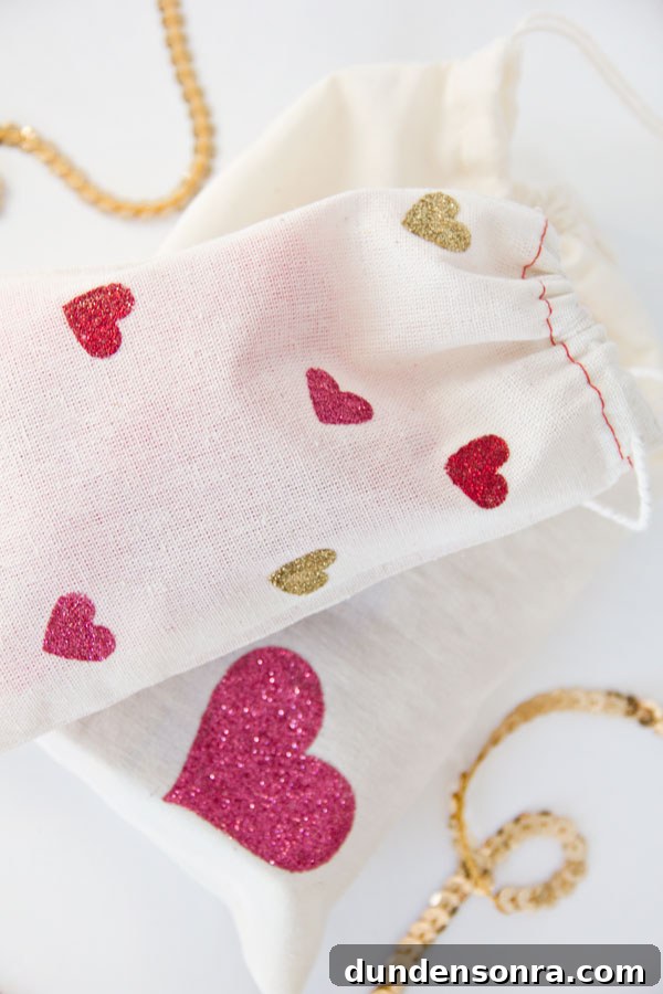 Make DIY Glitter Heart Tote Bags: Step-by-Step Guide 2 DIY Glitter Heart Bags for Valentines