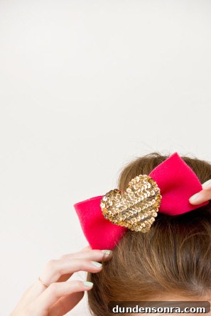 DIY Sequin Heart Hair Bows Tutorial — Sparkling Handmade Accessories 4 DIY Sequin Heart Bows