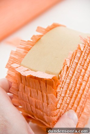 DIY Valentines Day Pinatas