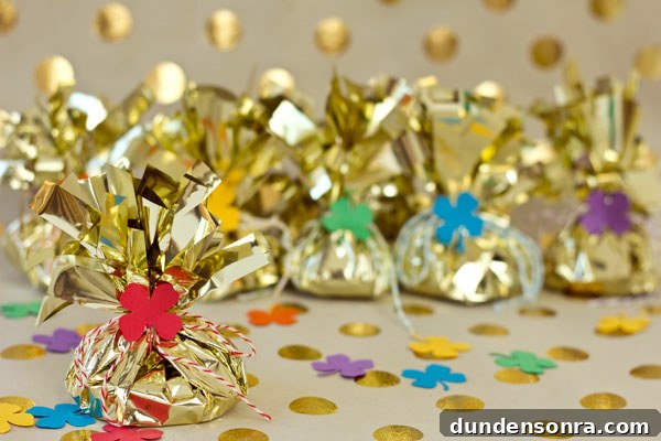 DIY Fringed Pots of Gold for St. Patrick’s Day Decorations 12 Fringey Pots of Gold for St Patricks Day