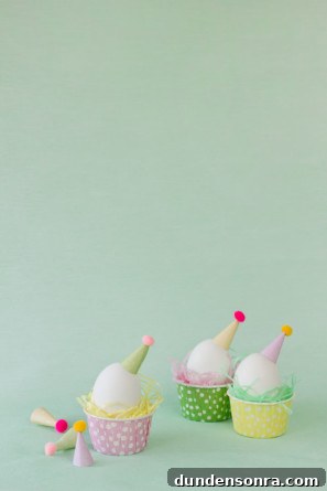 Party Hat Easter Egg DIYs