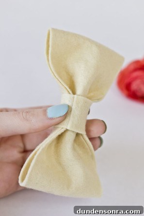 DIY Fresh Flower Hair Bows: How to Make Floral Hair Accessories at Home 7 Fresh Flower Hair Bow DIY