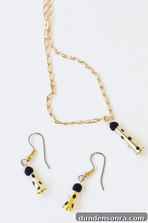 How To Make Party Hat Jewelry