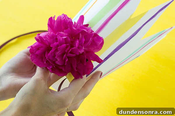 How to Make Fresh Flower Crowns for Parties 7 DIY Fresh Flower Stripe Crowns
