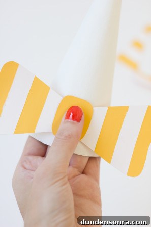 DIY Paper Bow Party Hat