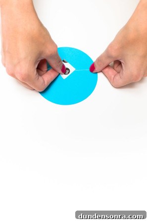 Floating Confetti Photobooth DIY