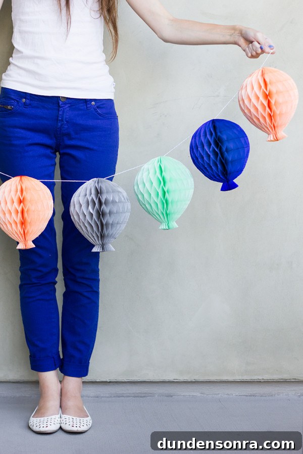 DIY Honeycomb Balloon Garland