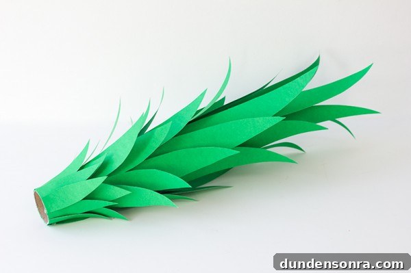 DIY Pineapple Costume Ideas: How to Make a Fun Tropical Outfit 7 DIY Pineapple Costume Tutorial