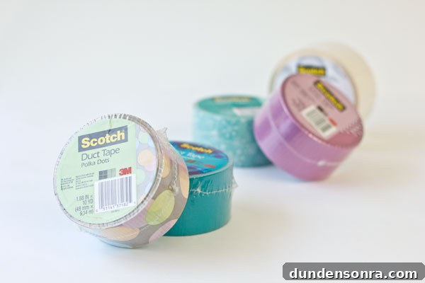 DIY Tiny Duct Tape Bow Garland for Gift Wrapping and Decor 4 DIY Duct Tape Bow Gift Garland Supplies