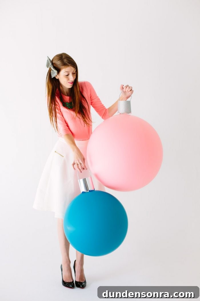 DIY Giant Ornament Balloons1