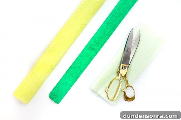 How to Make Giant Shamrock Streamers for St. Patrick’s Day Decorations 3 DIY Giant Shamrock Streamers