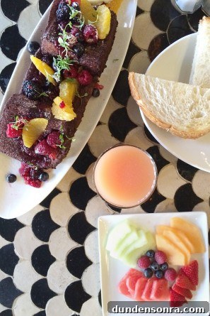 Colorful Couples' Getaway at The Saguaro Hotel — Palm Springs Escape 15 Torrijas