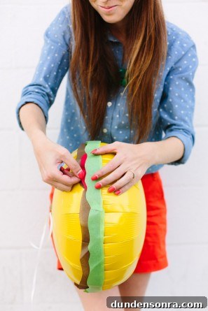 DIY Burger Balloons