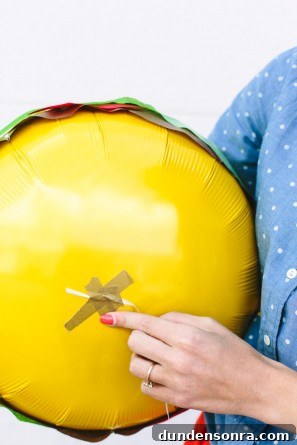 DIY Burger Balloons