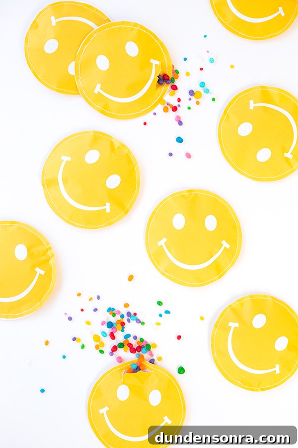 DIY Smiley Face Favor Pouches