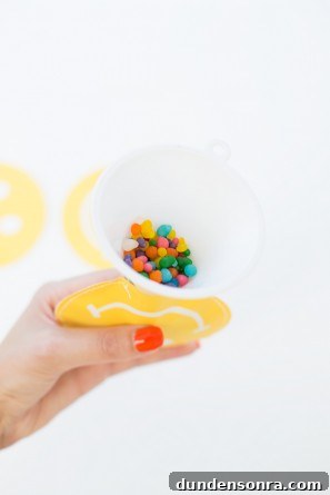 DIY Smiley Face Favor Pouches