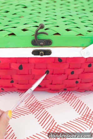 DIY Watermelon Picnic Basket