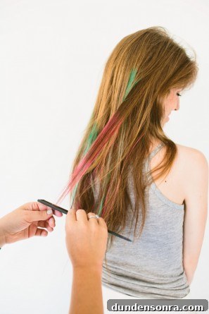 Party Hair Ideas for Brunettes: Hair Chalk Tips + Fishtail Top Knot 11 DIY Hair Chalk for Brunettes