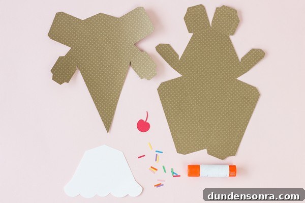 DIY Ice Cream Cone Treat Box