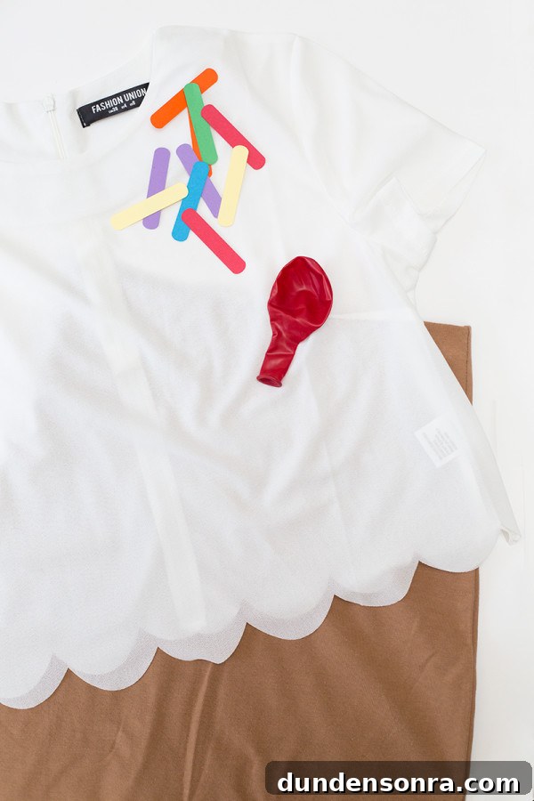 Ice cream costume materials 