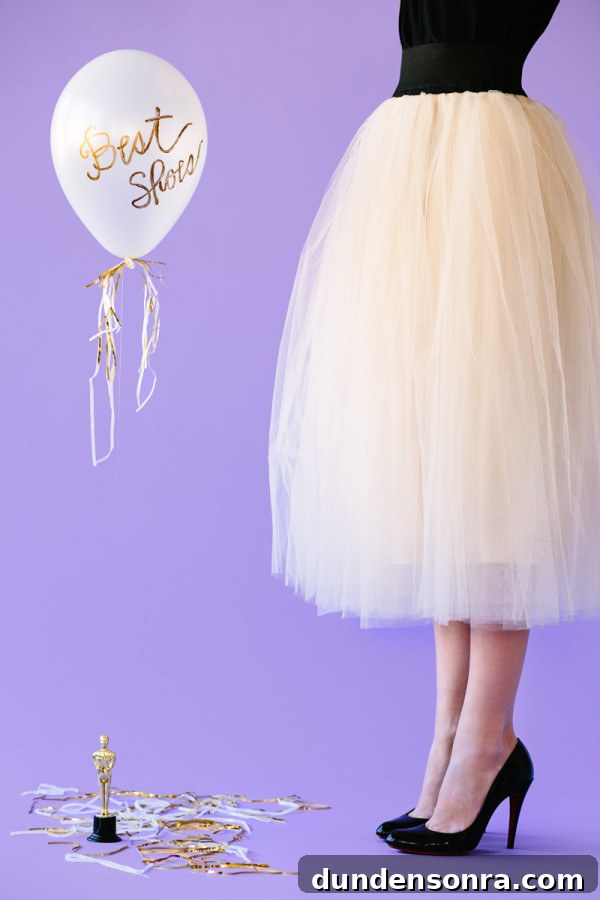 DIY Oscar Party: Create Fun Balloon Award Trophies 3 DIY Oscar Party Balloon Awards