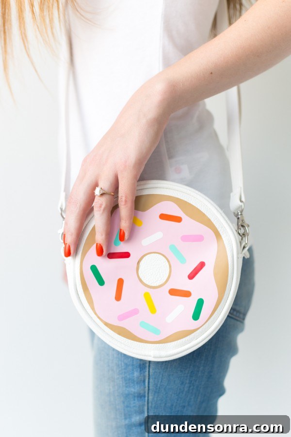 Someone wearing a donut purse