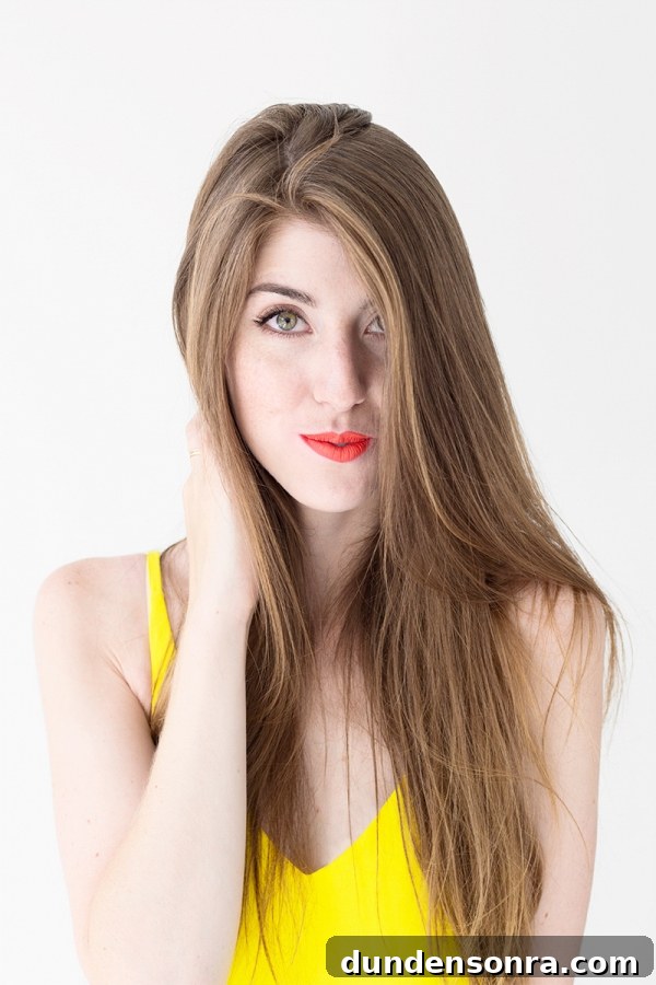 How to Make Your Lipstick Last All Day: 2 Proven Methods 19 A woman looking at the camera