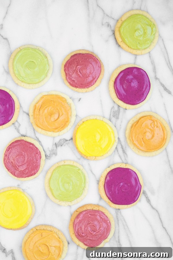 Bright Natural Food Coloring: DIY Recipes for Vibrant Colors 3 Cookies with colorful icing