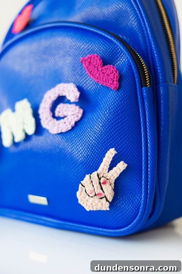 DIY Crochet Peace Sign Emoji
