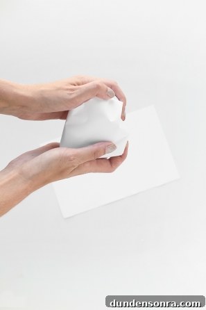 Someone holding a white material 