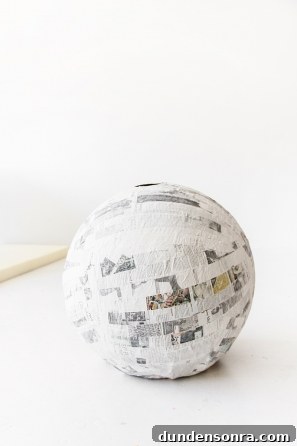 DIY Mirrored Disco Ball Costume Ideas for Halloween and Parties 6 A woman dressed as a disco ball