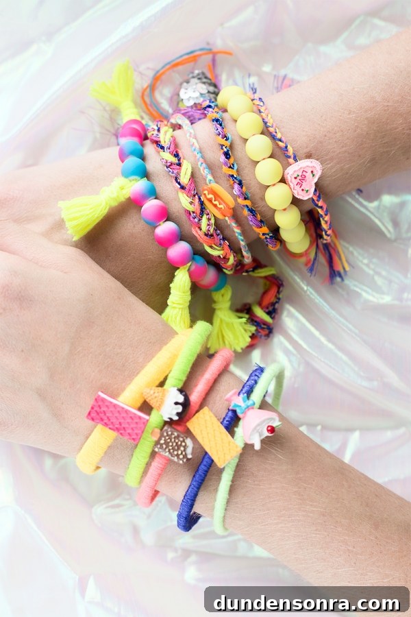 Handmade Friendship Bracelets: Patterns, Tips & Tutorials 17 Colorful friendship bracelets