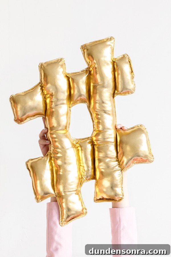 DIY Letter Balloon Pillows: Creative Gift Ideas for Best Friends 3 Gold balloon