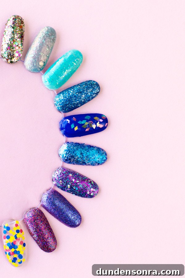Blue sparkly nails