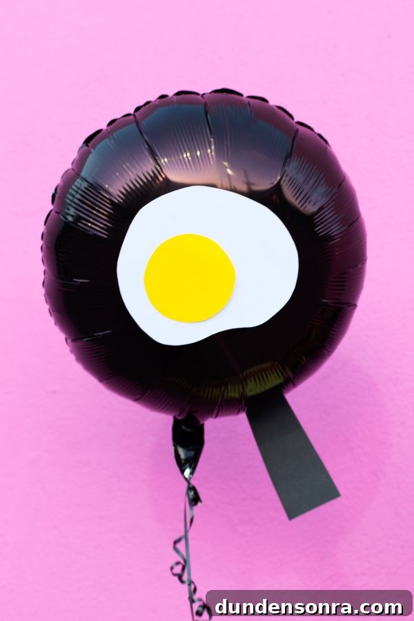 Fried Egg Emoji Balloons: DIY Party Decoration Tutorial 2 Egg balloon